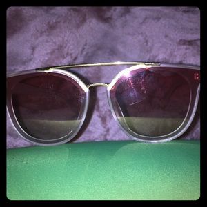 Gradient Pink, Clear Glasses with Clear Exterior👓